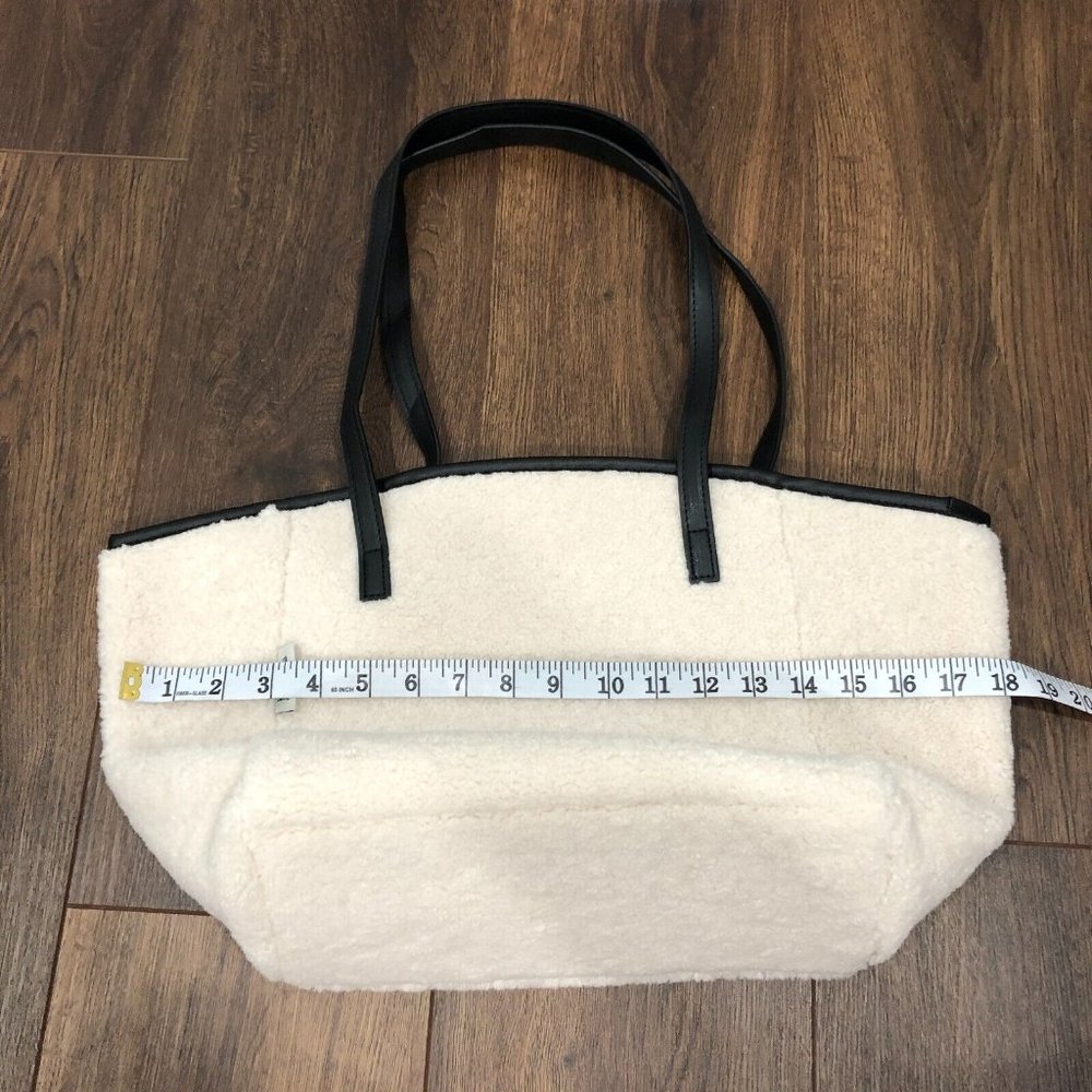 Neiman Marcus White Sherpa Shearling Tote Bag Faux Fur w/ Matching Small Bag - Picture 9 of 14